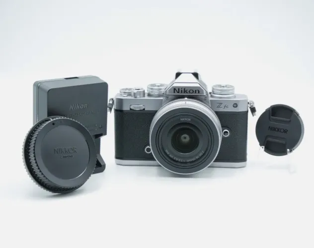 Nikon Z FC mirrorless + lente 16-50mm