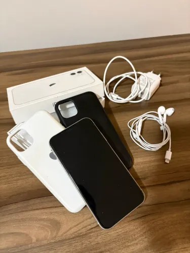 iPhone 11 64gb Branco