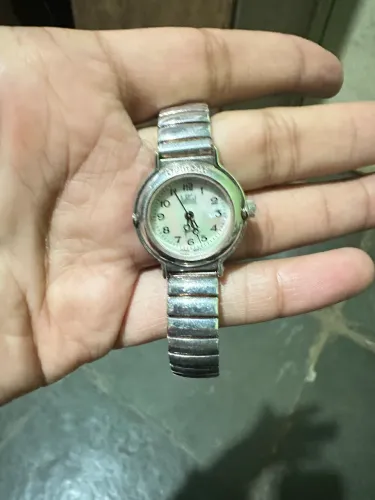 Relógio feminino Dumont com latinha 