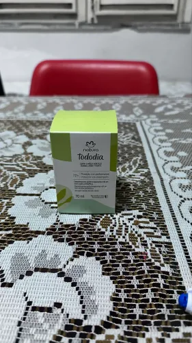 Desodorante Antitranspirante Roll-on Natura Tododia Capim Limão e Hortelã - 70ml