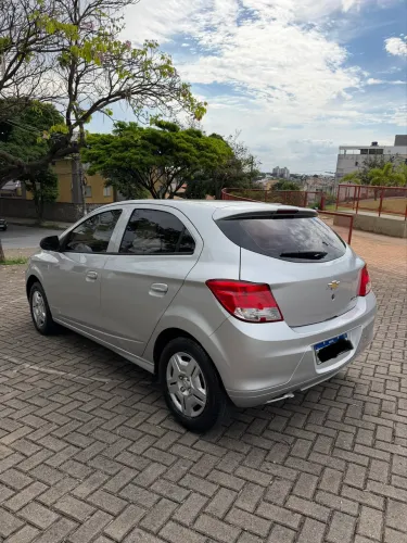 Chevrolet Onix Hatch LT 1.0 8V Flex Power Mec. 4P 2015