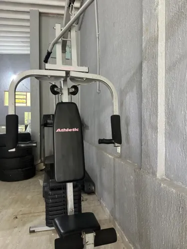 Academia máquina perfeita varios exercício barata barata