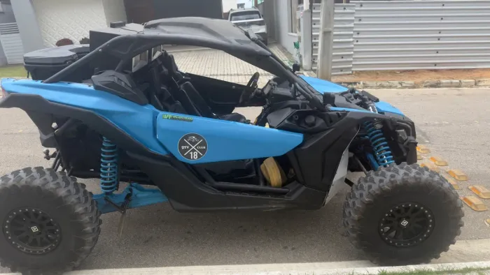 Utv x3