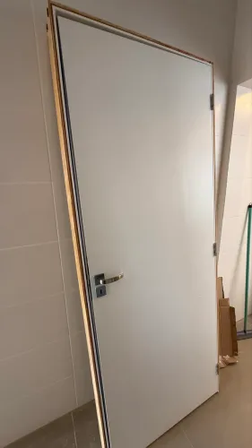 Kit porta pronta branca com fechadura