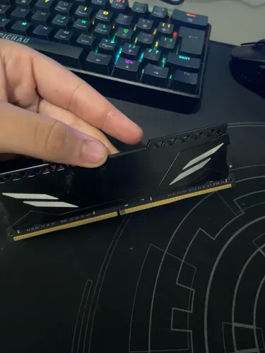 Vendo Memoria Ram 8gb ddr4 2666mhz