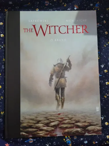 Livro capa dura The Witcher o Bruxo