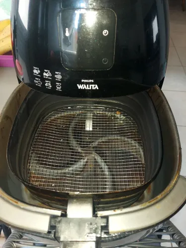 Air Fryer Philips Walita RI9240 - Placa queimada / defeito diagnosticado
