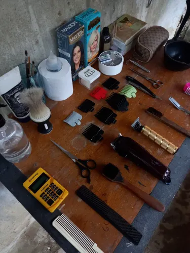 Barbeiro e depilador íntimo em domicílio !