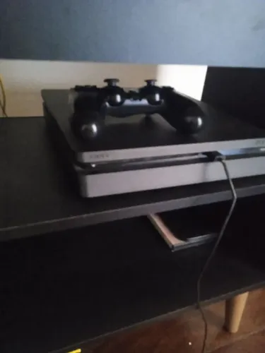 Vendo PS4 super conservado 