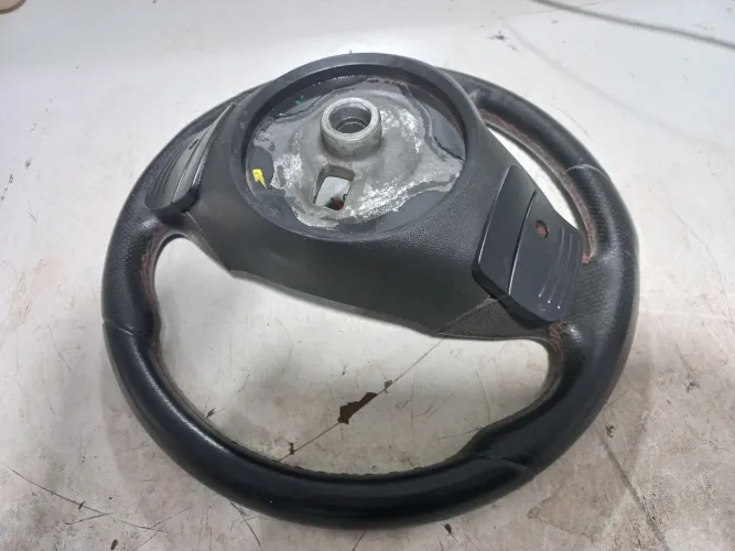 Volante fiat bravo t-jet com borboletas de cãmbio