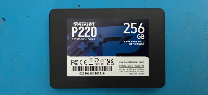 SSD patriot 256 GB - 100%