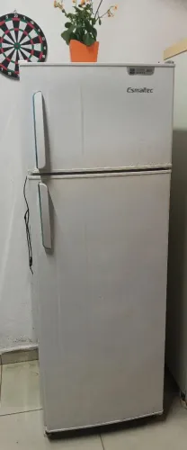 Geladeira Esmaltec
