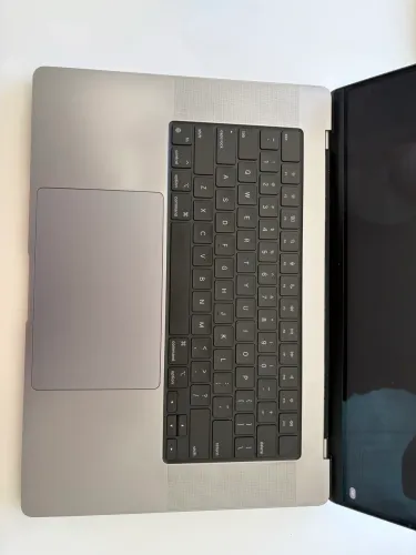 MacBook Pro M1 Pro 2021 16?