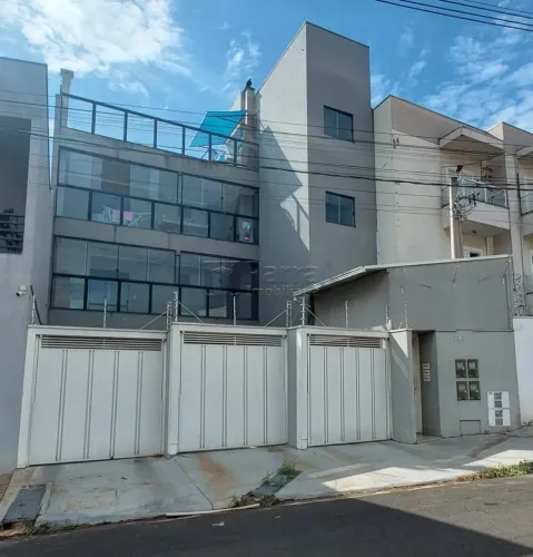 Aluga-se Apartamento