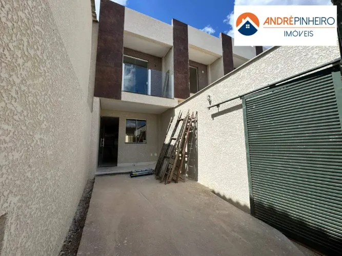 Casa Geminada com Entrada Independente à Venda  2 Suítes  73 m²  Candelária (Venda Nova)  