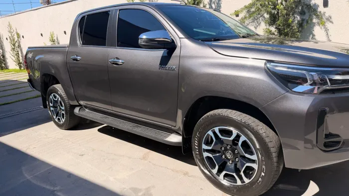 Toyota Hilux CD SRX 4X4 2.8 TDI 16V Diesel Aut. 2024