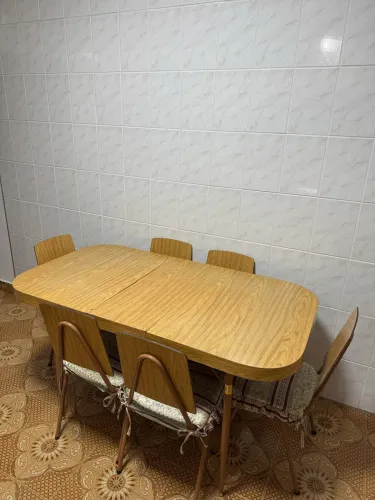 Mesa de Jantar Extensível com 6 cadeiras 