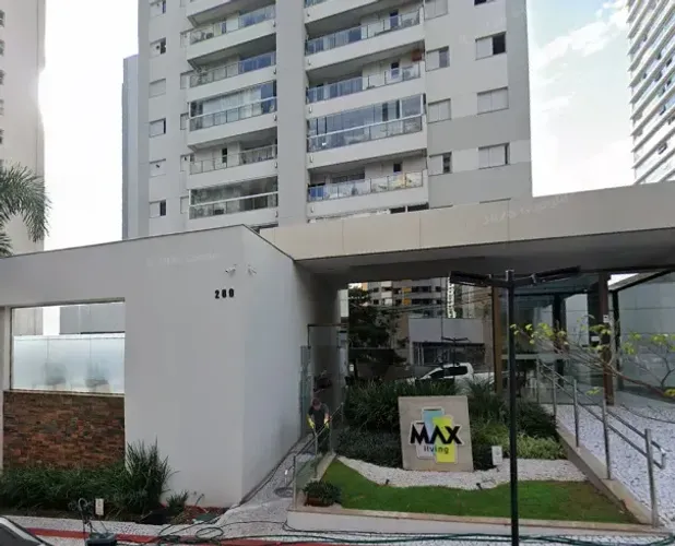 MAX LIVING