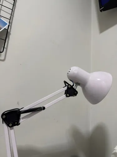 Luminária branca flexivel