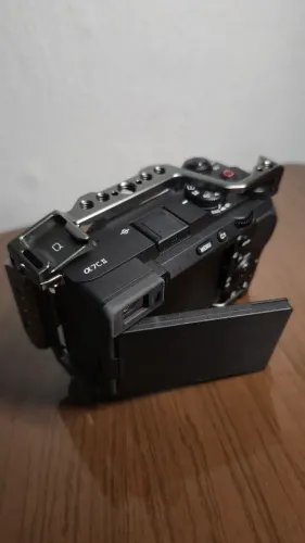 Câmera Sony a7c2 + Cage smallrig