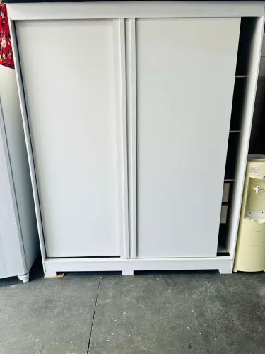 Guarda roupa porta de correr / NOVO / entregamos