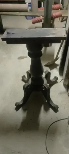 Pe de mesa de madeira Nobre jacarandá