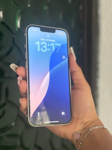 iPhone 13
