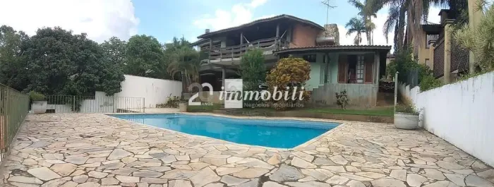 Casa à venda em Jandira, Granja Viana, com 4 suítes, com 421.6 m², Nova Higienópolis