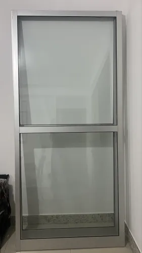 Porta de vidro para varanda