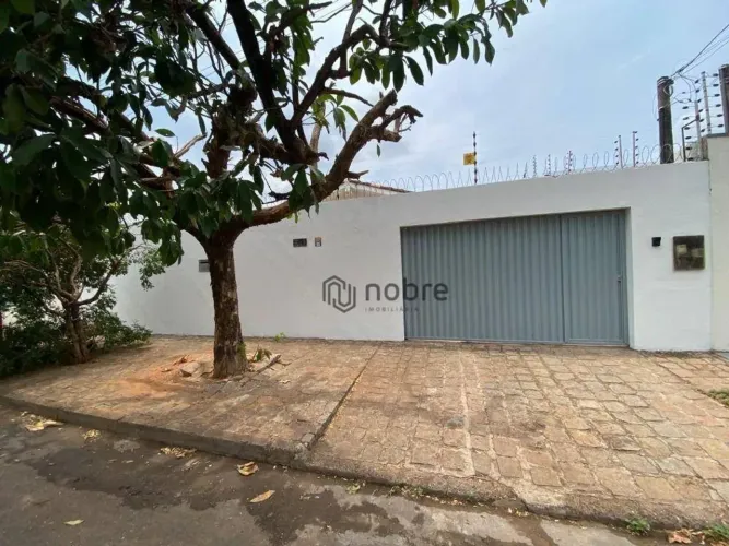 Casa com 3 dormitórios para alugar, 183 m² por R$ 3.645,09/mês - Plano Diretor Norte - Pal