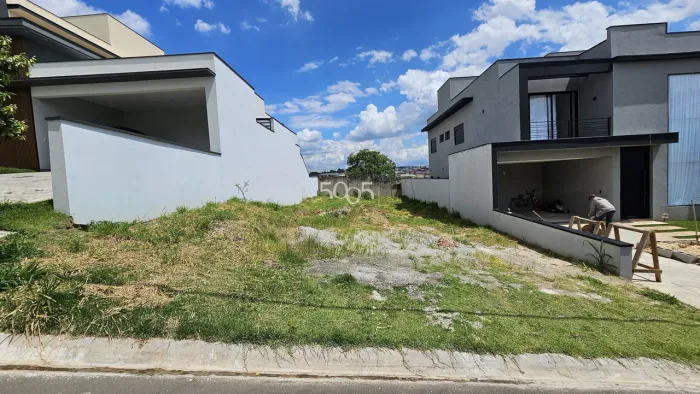 Terreno em condomínio à venda no Condomínio Garden Ville com 296,57m² de área total, ótima
