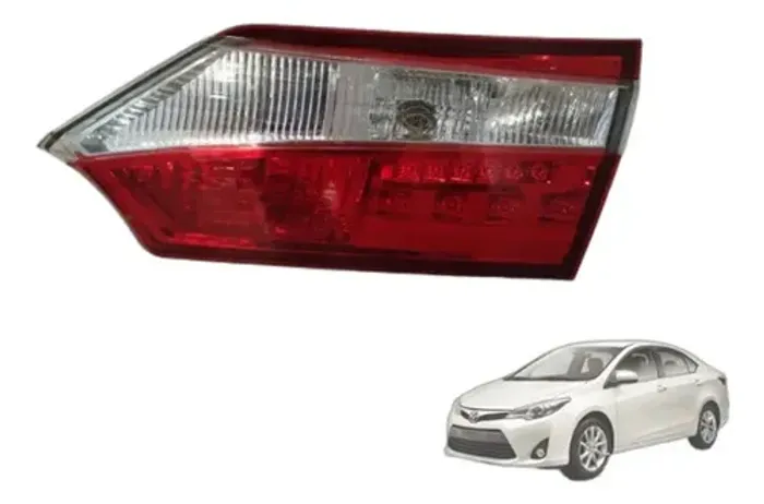 Lanterna Tampa Direita Corolla 2015-18 Original Detalhe Vermelho
