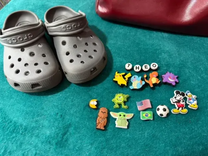Crocs Original + Pins