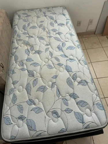 Cama box de solteiro