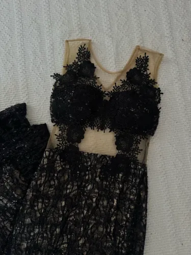 Vestido de renda luxo