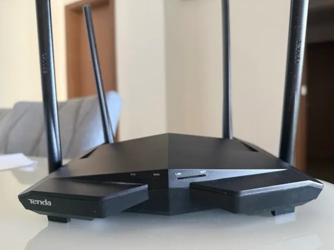 Roteador Tenda AC10 4 antenas