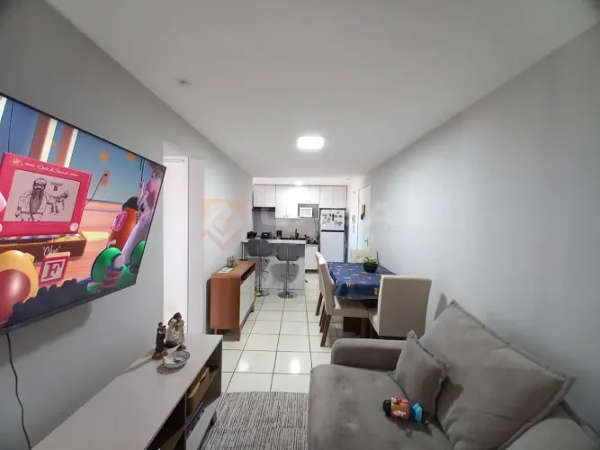 Apartamento de 2 Quartos Sol da Manhã e Varanda no Condomínio Costa Bella em