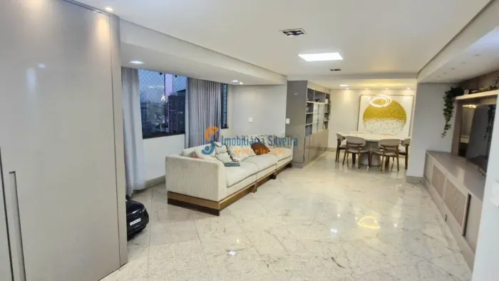 Apartamento 04 quartos, em prédio bem localizado, com alto padrão de acabamento, melhor lo