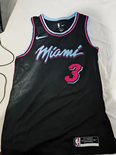 Regata NBA Nike Swingman - Miami Heat Vice City Preta - Wade #3
