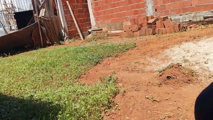 Vendo lote em santa luzia estrutural