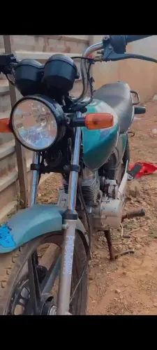 vendo uma moto