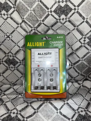 Carregador Pilhas AA, AAA e Bateria 9V
