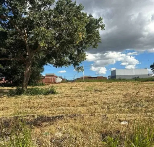 Vendo ou troco por carro  Ágio de um lote no campos do Jordão em Anápolis Goiás 