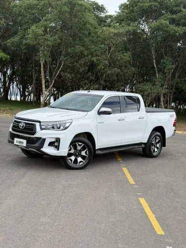 Toyota Hilux CD SRX 4X4 2.8 TDI 16V Diesel Aut. 2019