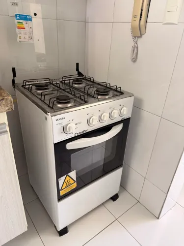 Fogão Esmaltec Veneza 4 bocas com 2 anos de uso