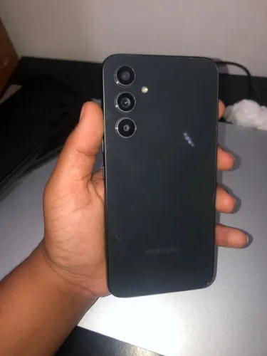 Vende-se A54. 256Gb. Não pega chip