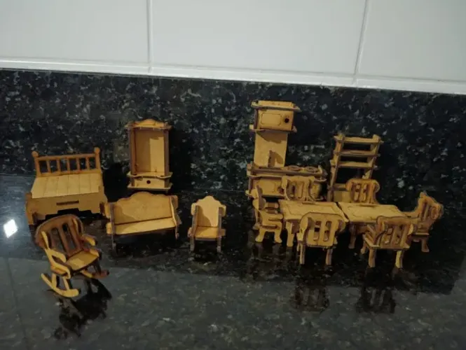 Kit Mini Móveis em Madeira MDF para Casinha de Boneca