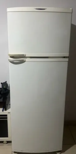 Geladeira Brastemp BRM43ABBNA 220V 426L