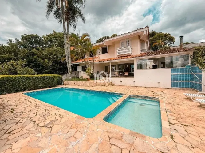 Casa à venda no condomínio Recanto Inpla