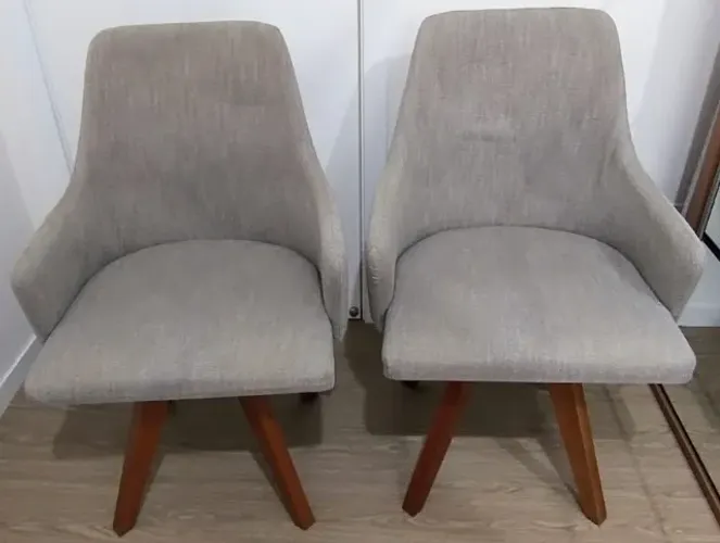 Poltronas sofisticadas em linho
